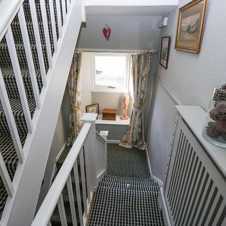 דירה Raise View House